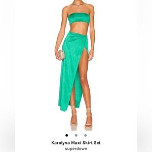 superdown Karolyna Maxi Skirt Set